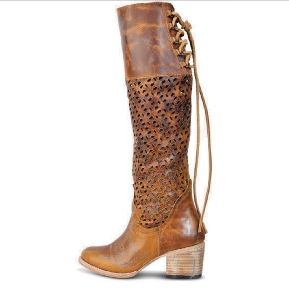 Stunning Distressed Cognac Freebird Boots - Picture 2 of 7